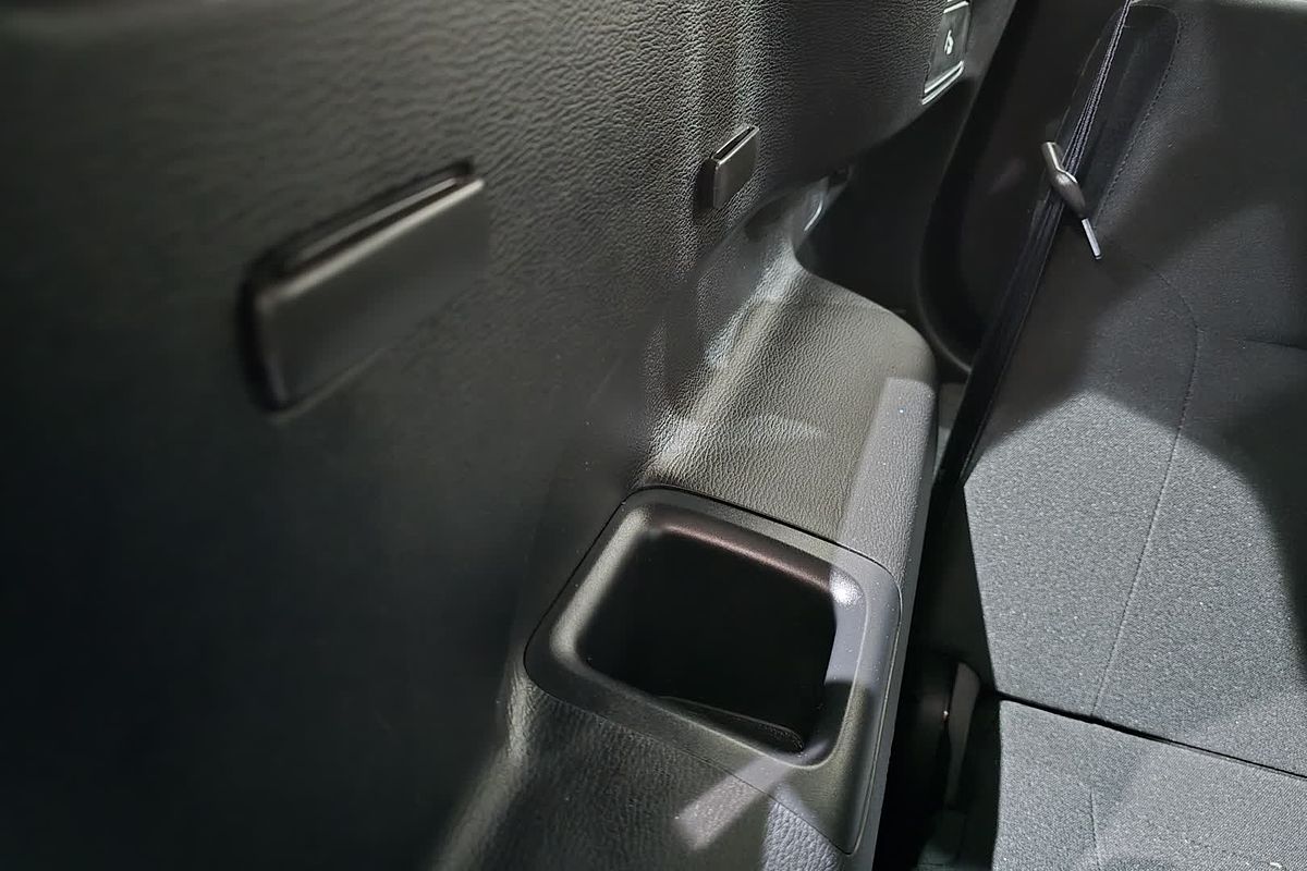 2022 Mitsubishi OUTLANDER OUTLANDER LS 7 SEAT (AWD) ZM4L46