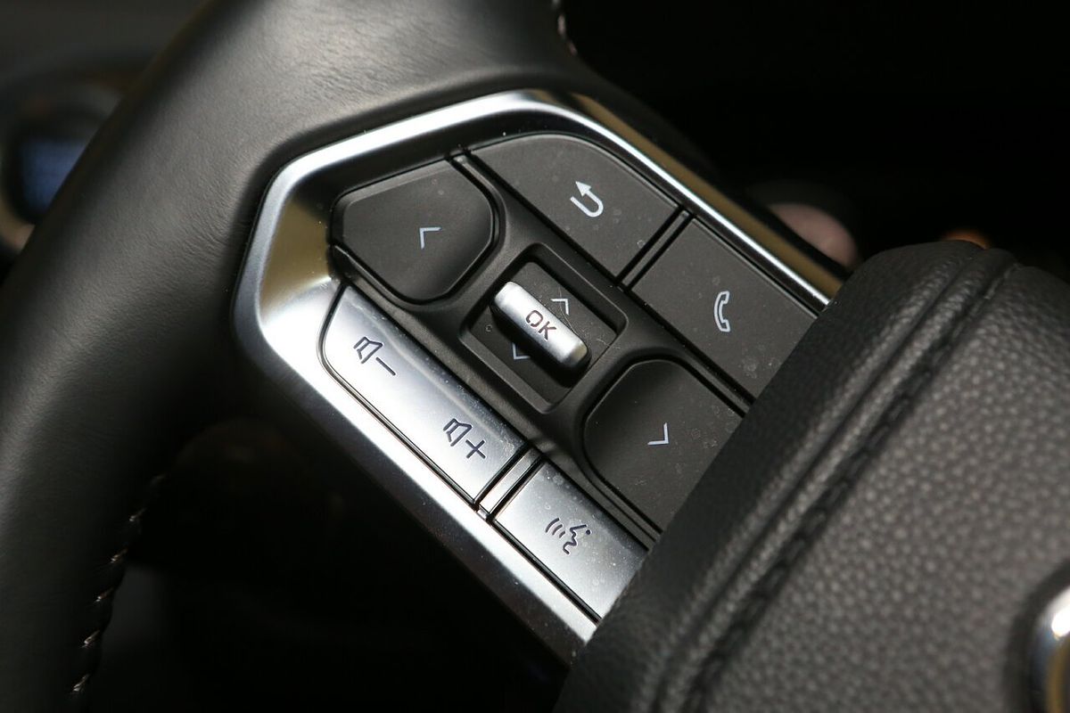 2024 Toyota Landcruiser GXL FJA300R