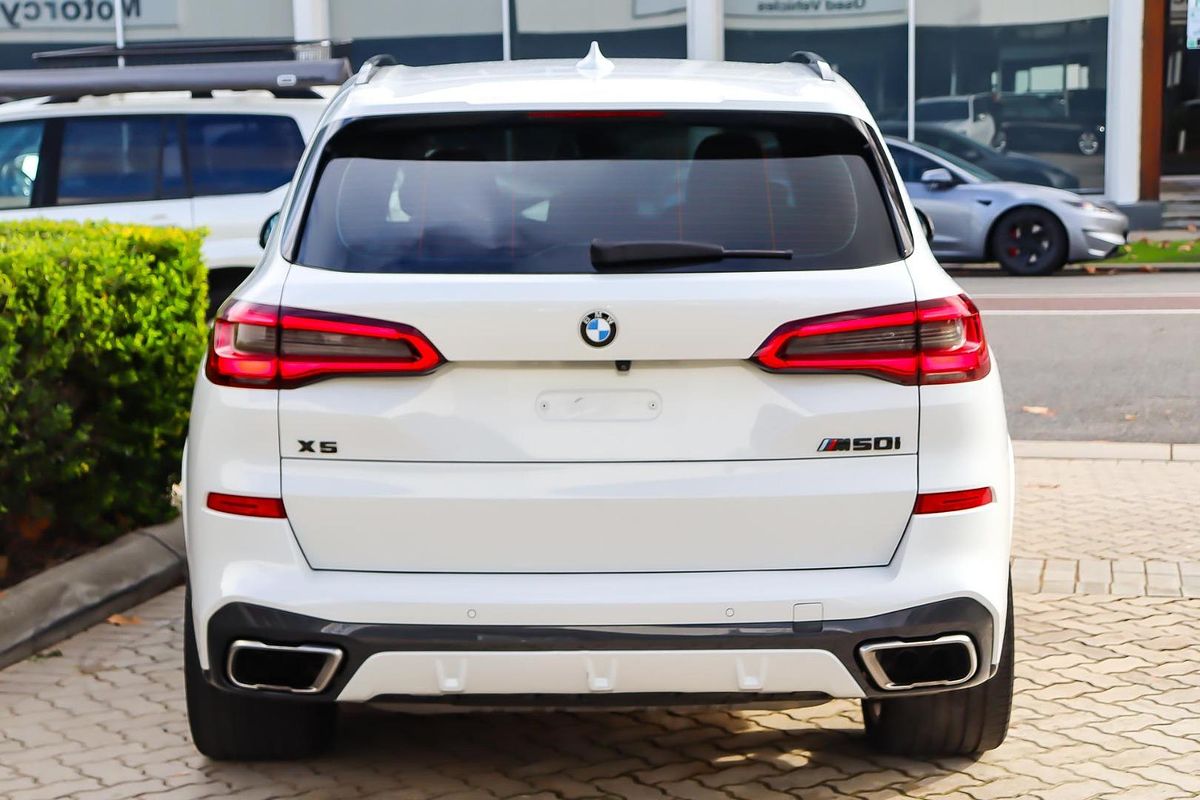 2020 BMW X5 M50i Pure G05