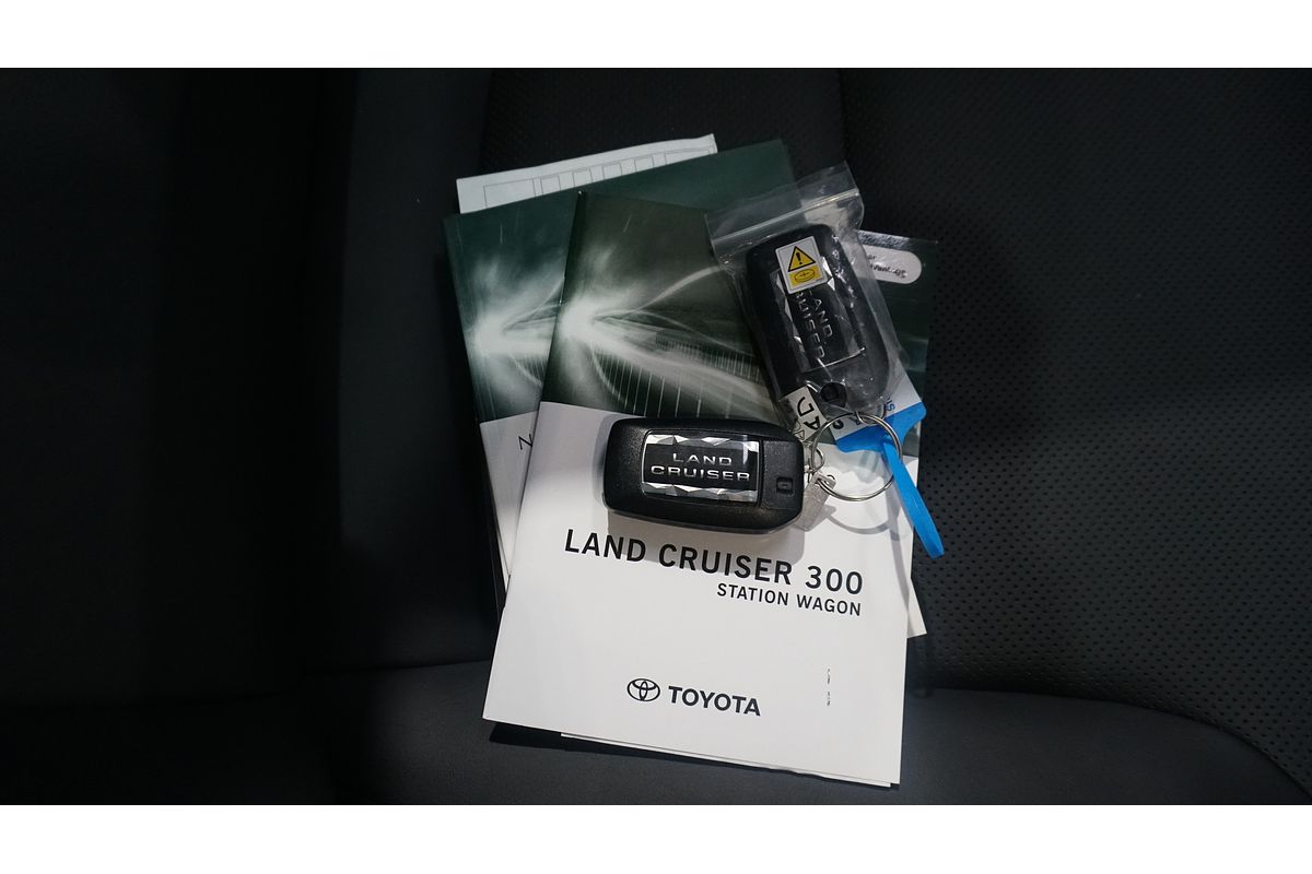 2022 Toyota Landcruiser VX FJA300R