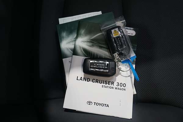 2022 Toyota Landcruiser VX FJA300R