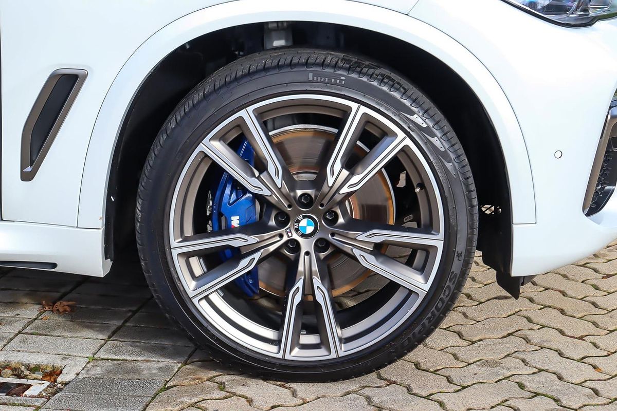 2020 BMW X5 M50i Pure G05