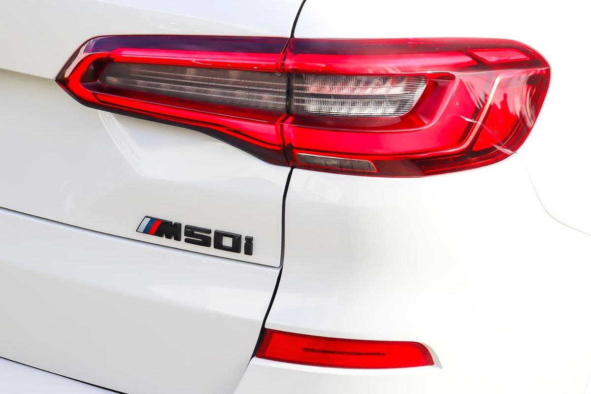 2020 BMW X5 M50i Pure G05