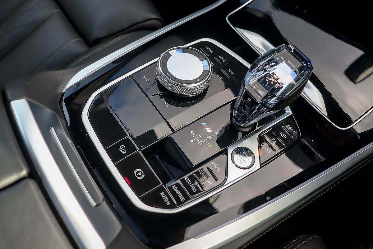 2020 BMW X5 M50i Pure G05