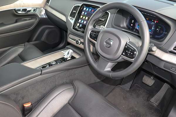 2023 Volvo XC90 Recharge Ultimate T8 Plug-In Hybrid