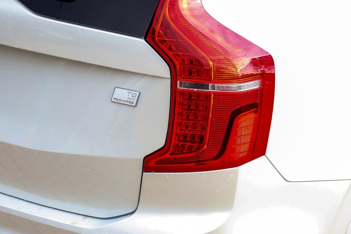 2023 Volvo XC90 Recharge Ultimate T8 Plug-In Hybrid
