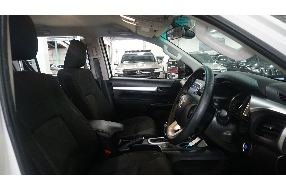 2022 Toyota Hilux SR5 GUN126R 4X4