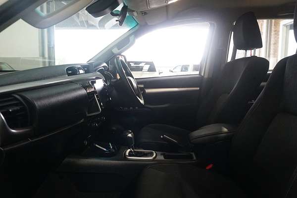 2022 Toyota Hilux SR5 GUN126R 4X4