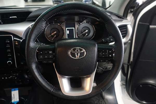 2022 Toyota Hilux SR5 GUN126R 4X4