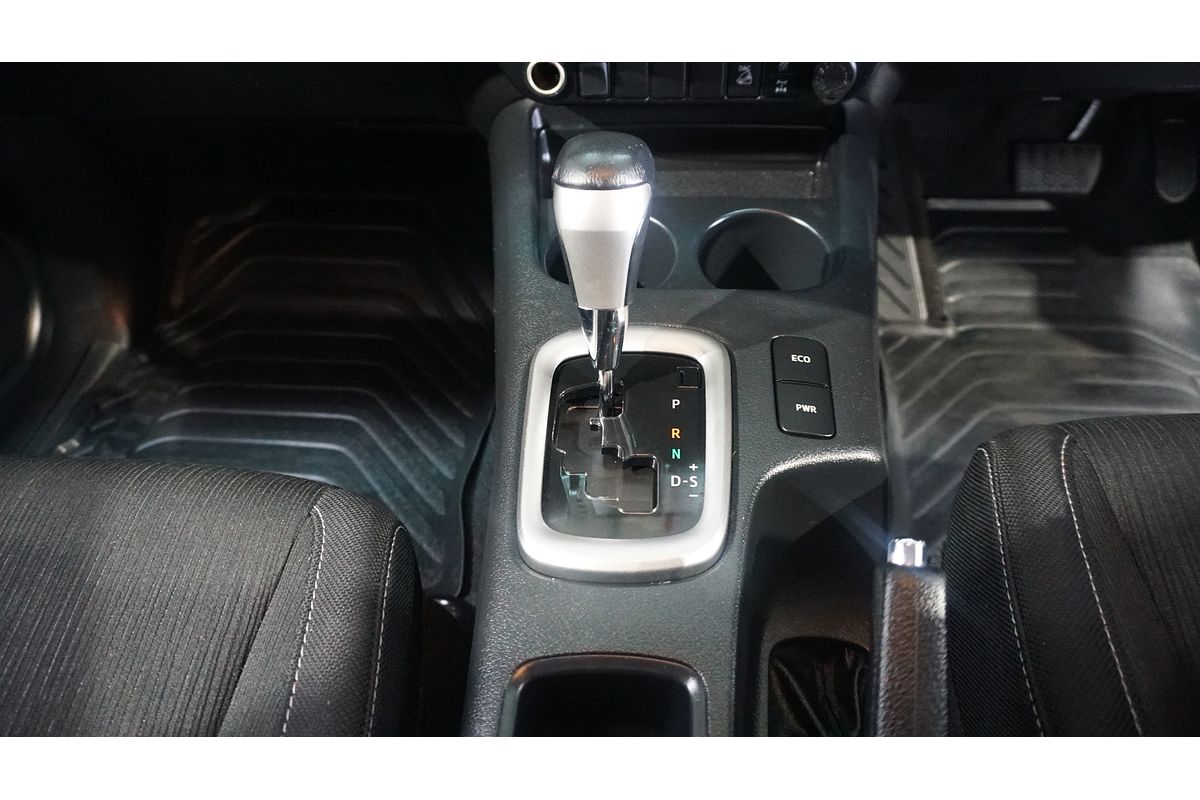 2022 Toyota Hilux SR5 GUN126R 4X4