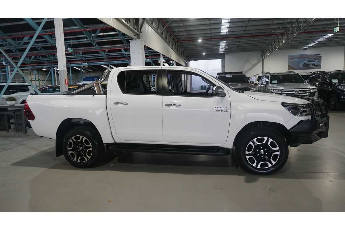 2022 Toyota Hilux SR5 GUN126R 4X4