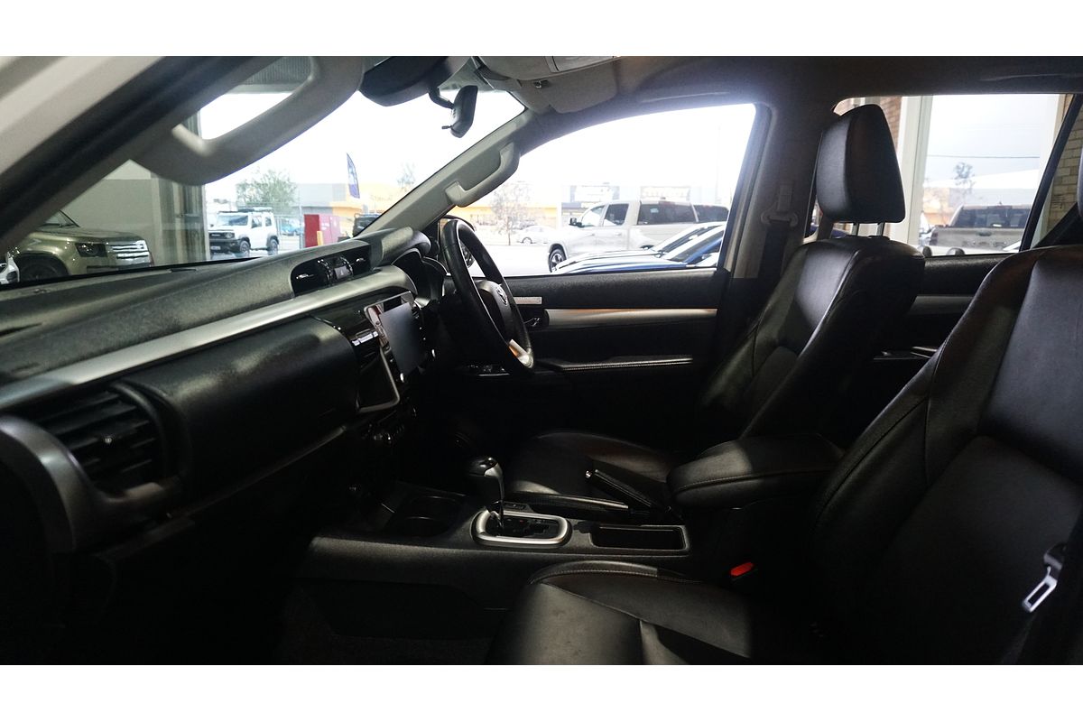 2022 Toyota Hilux SR5 GUN126R 4X4