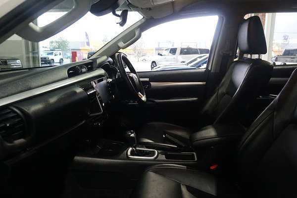 2022 Toyota Hilux SR5 GUN126R 4X4