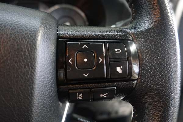 2022 Toyota Hilux SR5 GUN126R 4X4