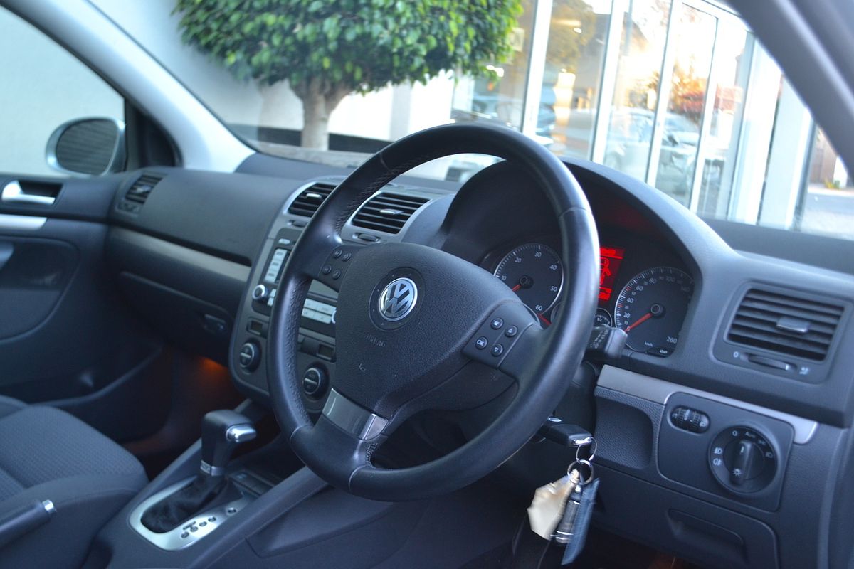 2008 Volkswagen Golf Pacific V