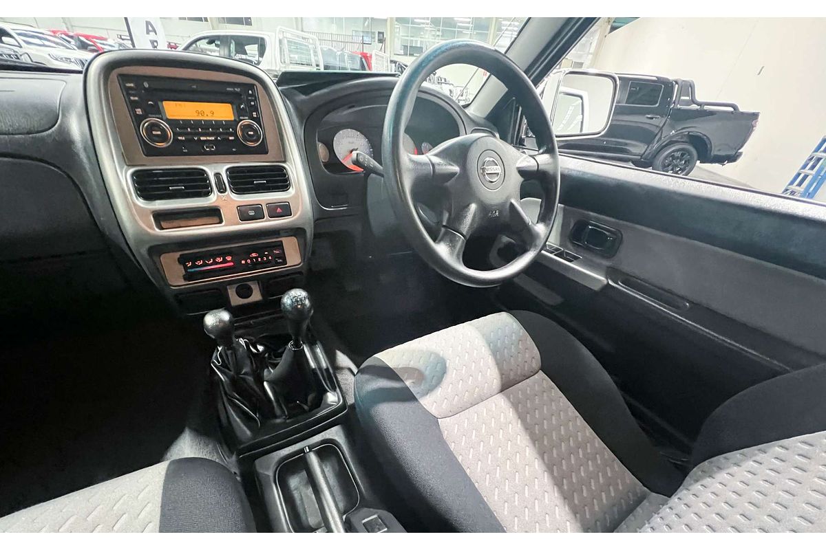 2012 Nissan Navara ST-R D22 4X4