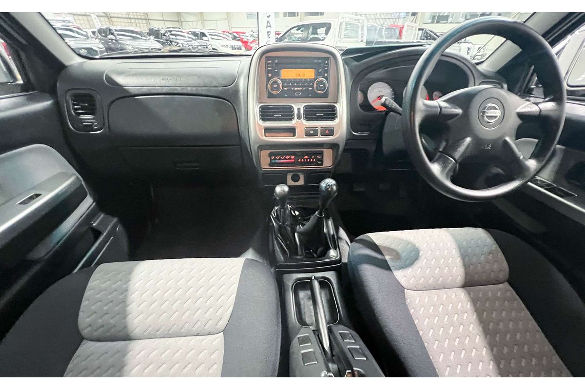 2012 Nissan Navara ST-R D22 4X4