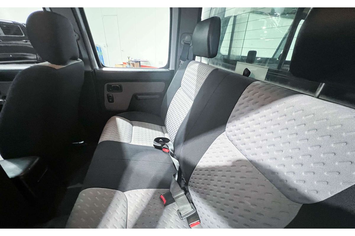 2012 Nissan Navara ST-R D22 4X4