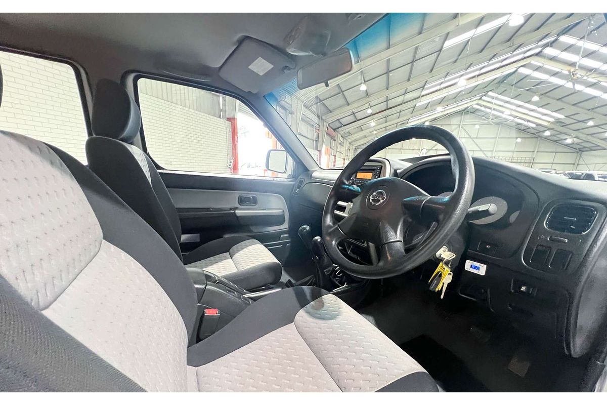 2012 Nissan Navara ST-R D22 4X4