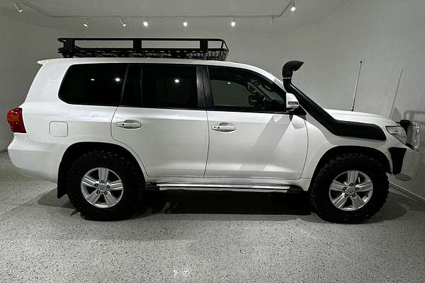 2013 Toyota Landcruiser Altitude VDJ200R