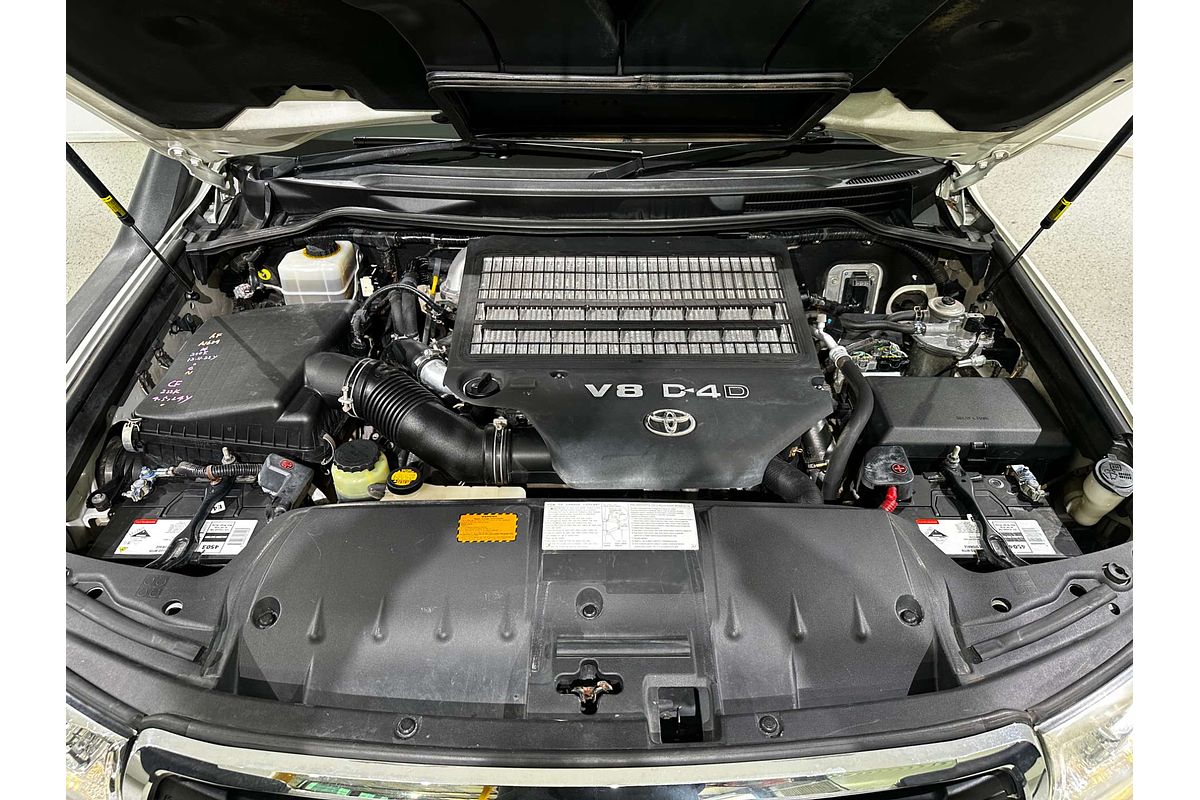 2013 Toyota Landcruiser Altitude VDJ200R