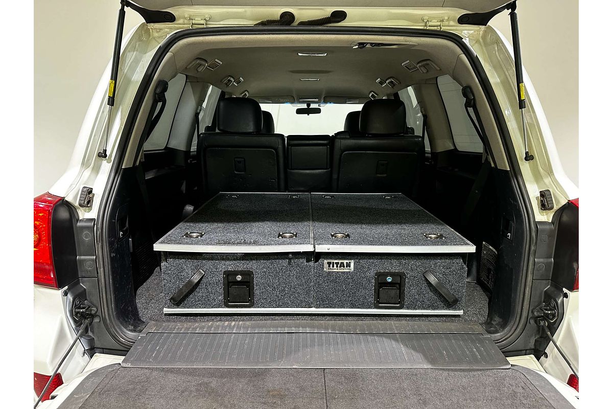 2013 Toyota Landcruiser Altitude VDJ200R