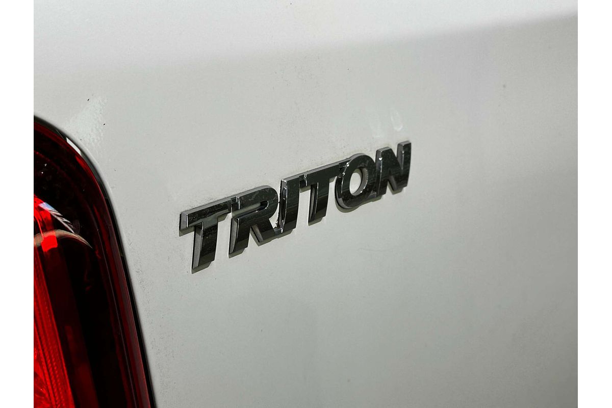2019 Mitsubishi Triton GLX MR 4X4