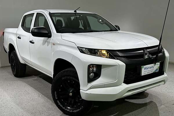 2019 Mitsubishi Triton GLX MR 4X4