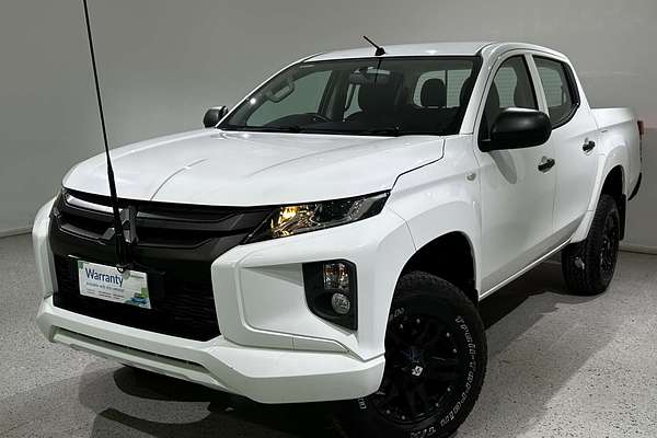 2019 Mitsubishi Triton GLX MR 4X4