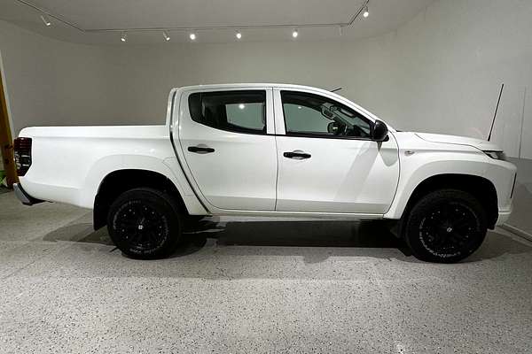 2019 Mitsubishi Triton GLX MR 4X4