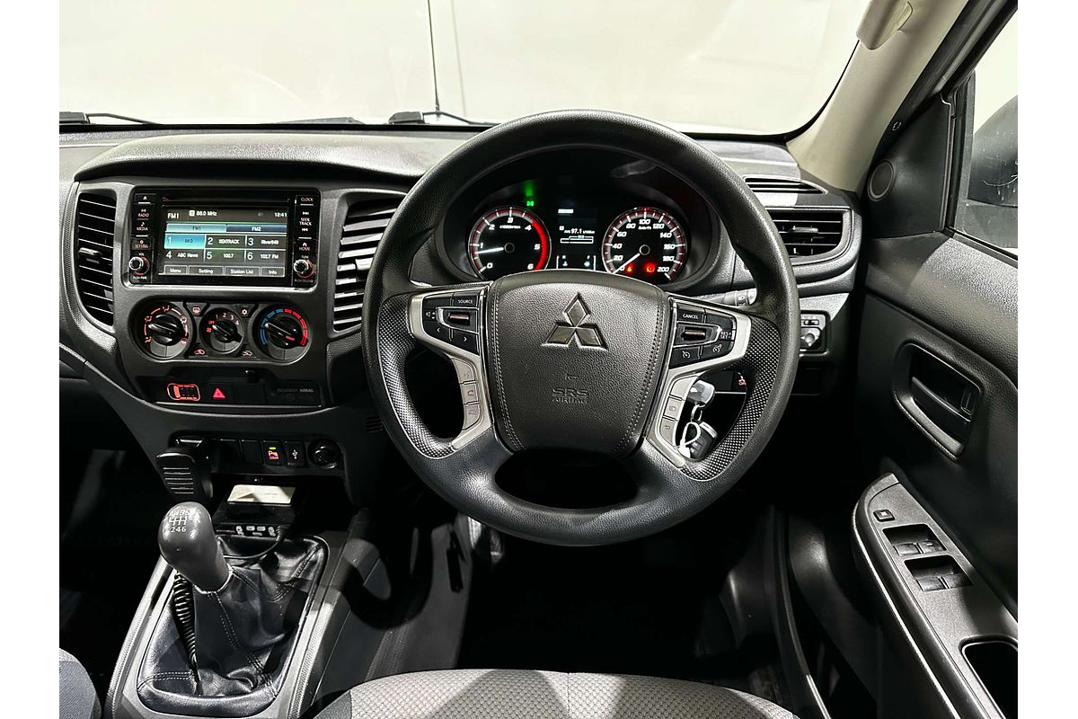 2019 Mitsubishi Triton GLX MR 4X4