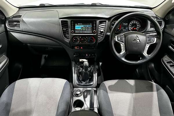 2019 Mitsubishi Triton GLX MR 4X4