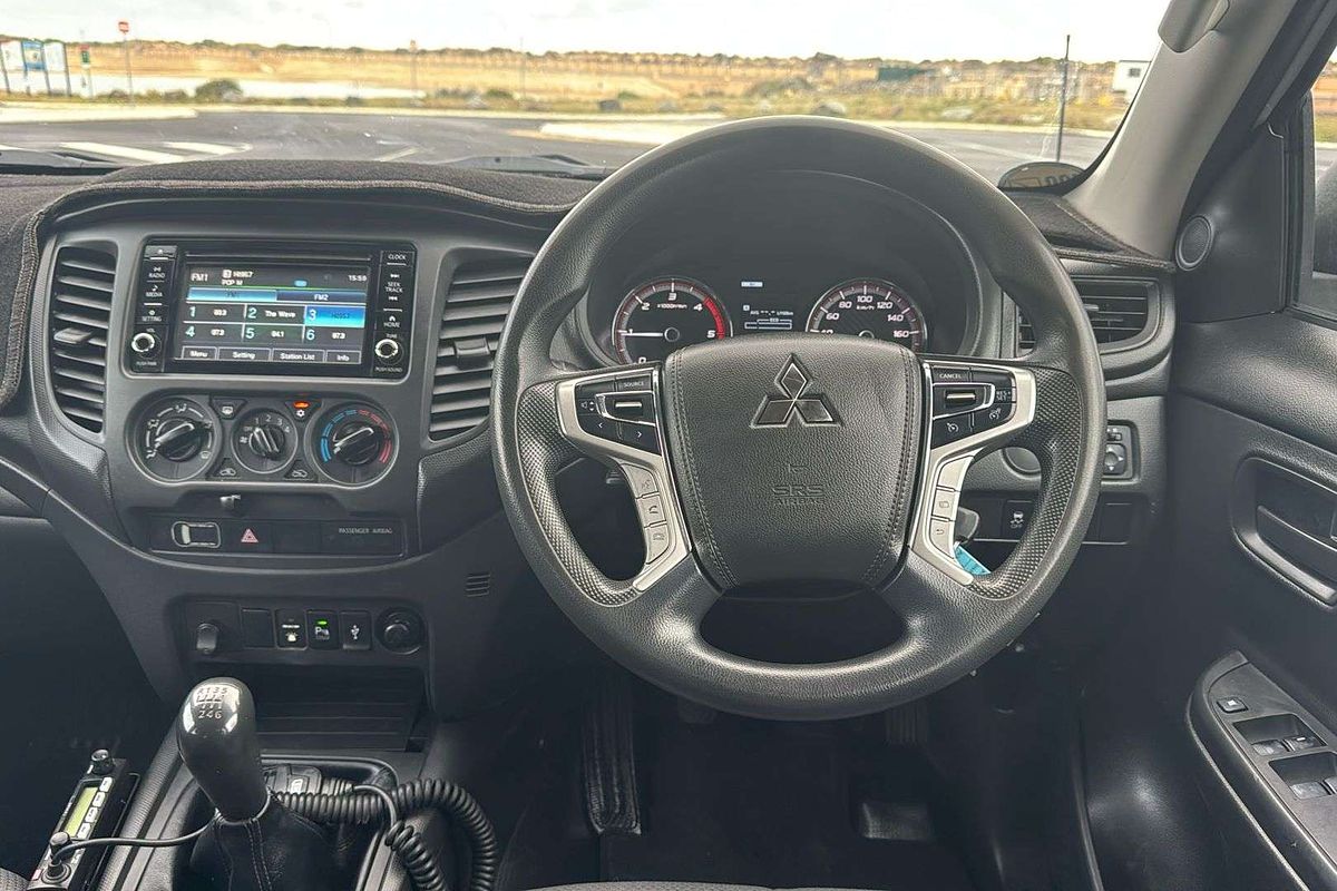 2019 Mitsubishi Triton GLX MR 4X4