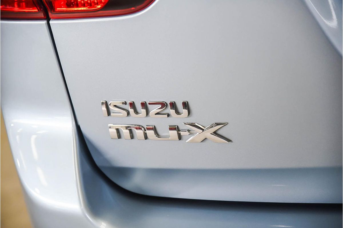 2015 Isuzu MU-X LS-T