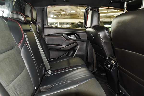 2022 Isuzu D-MAX X-TERRAIN 4X4