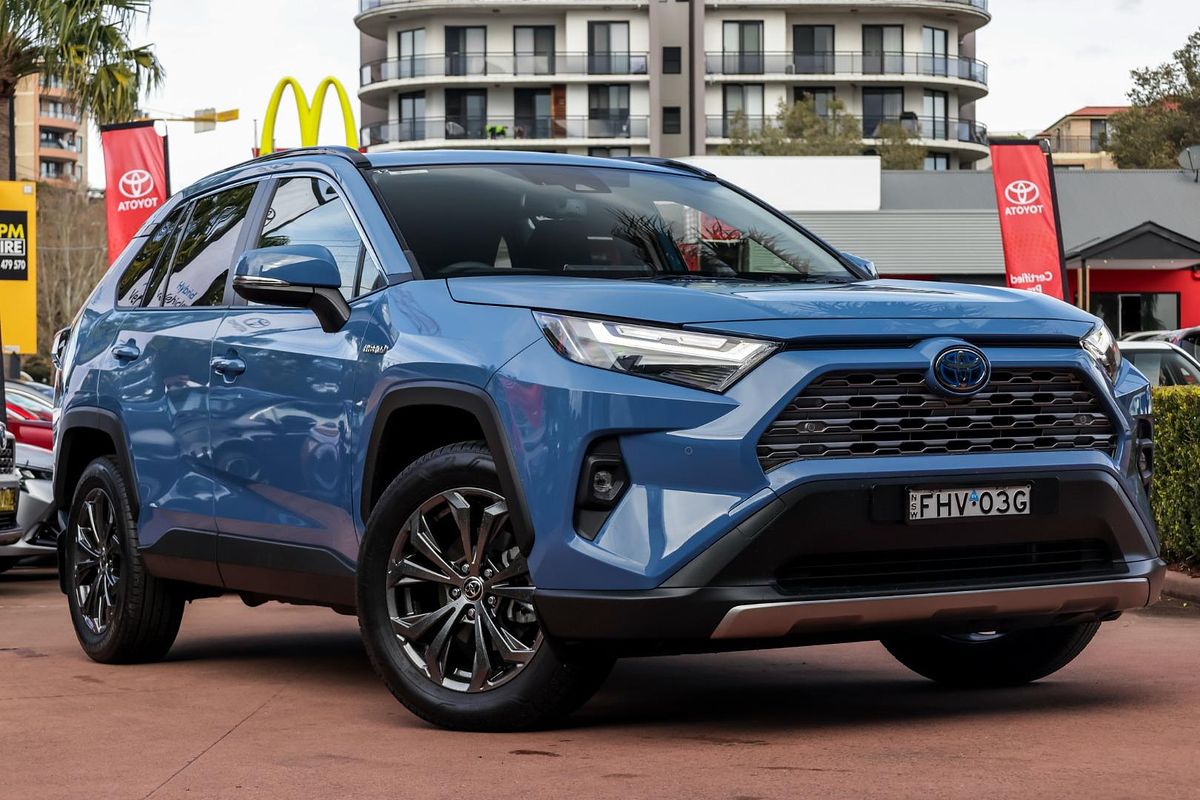 2024 Toyota RAV4 GXL AXAH52R