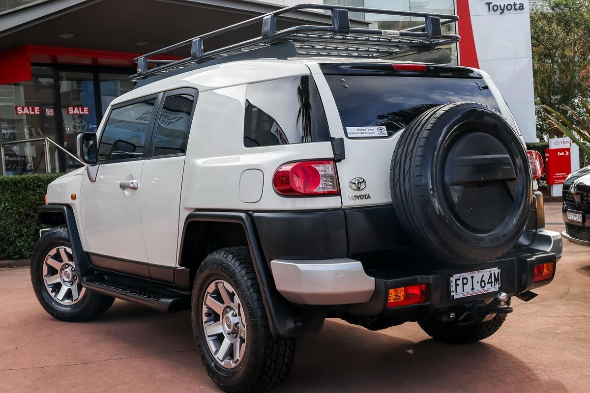 2013 Toyota FJ Cruiser GSJ15R