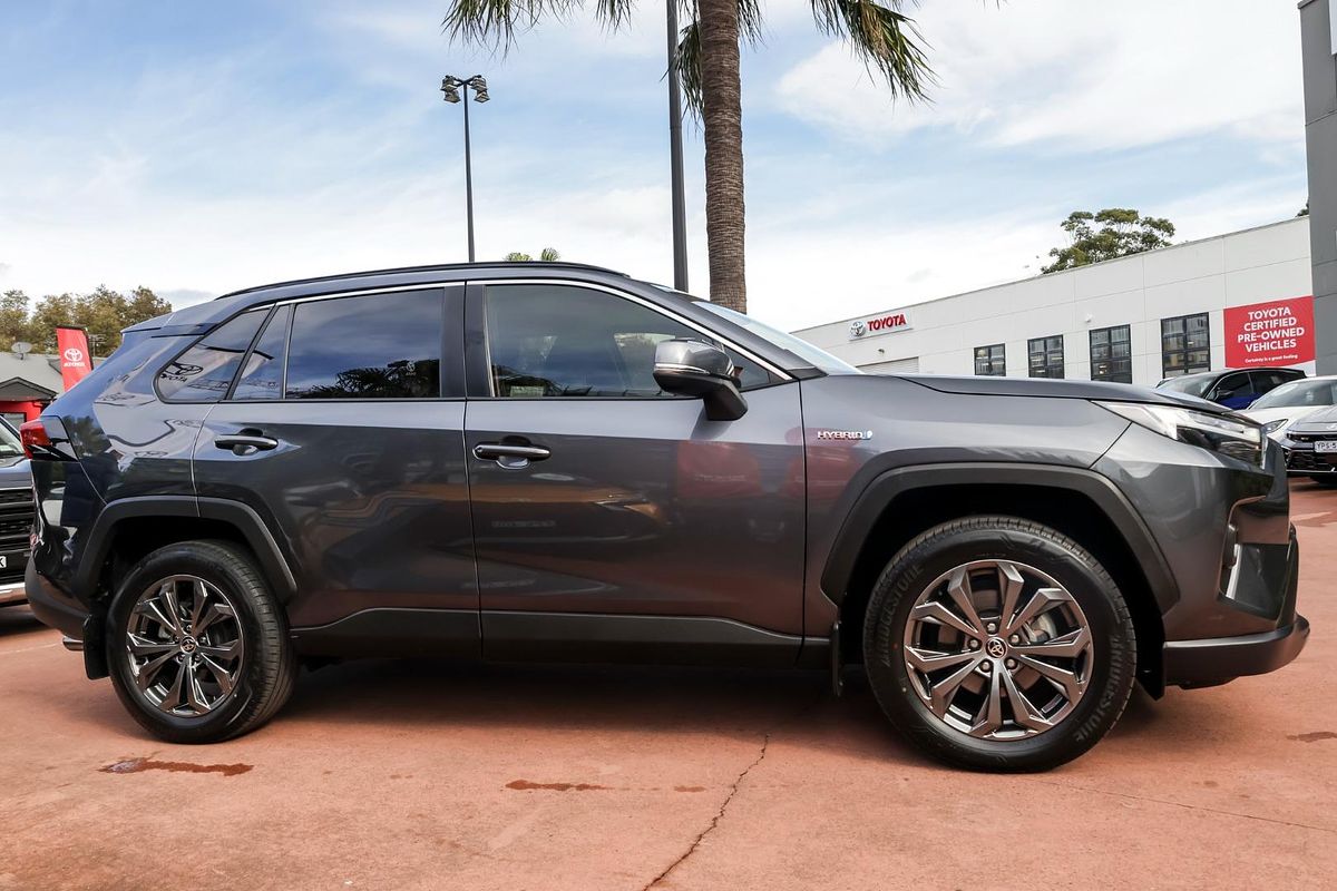 2024 Toyota RAV4 GXL AXAH52R