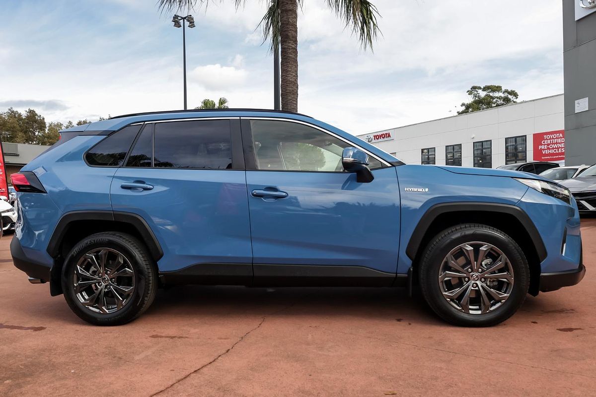 2024 Toyota RAV4 GXL AXAH52R