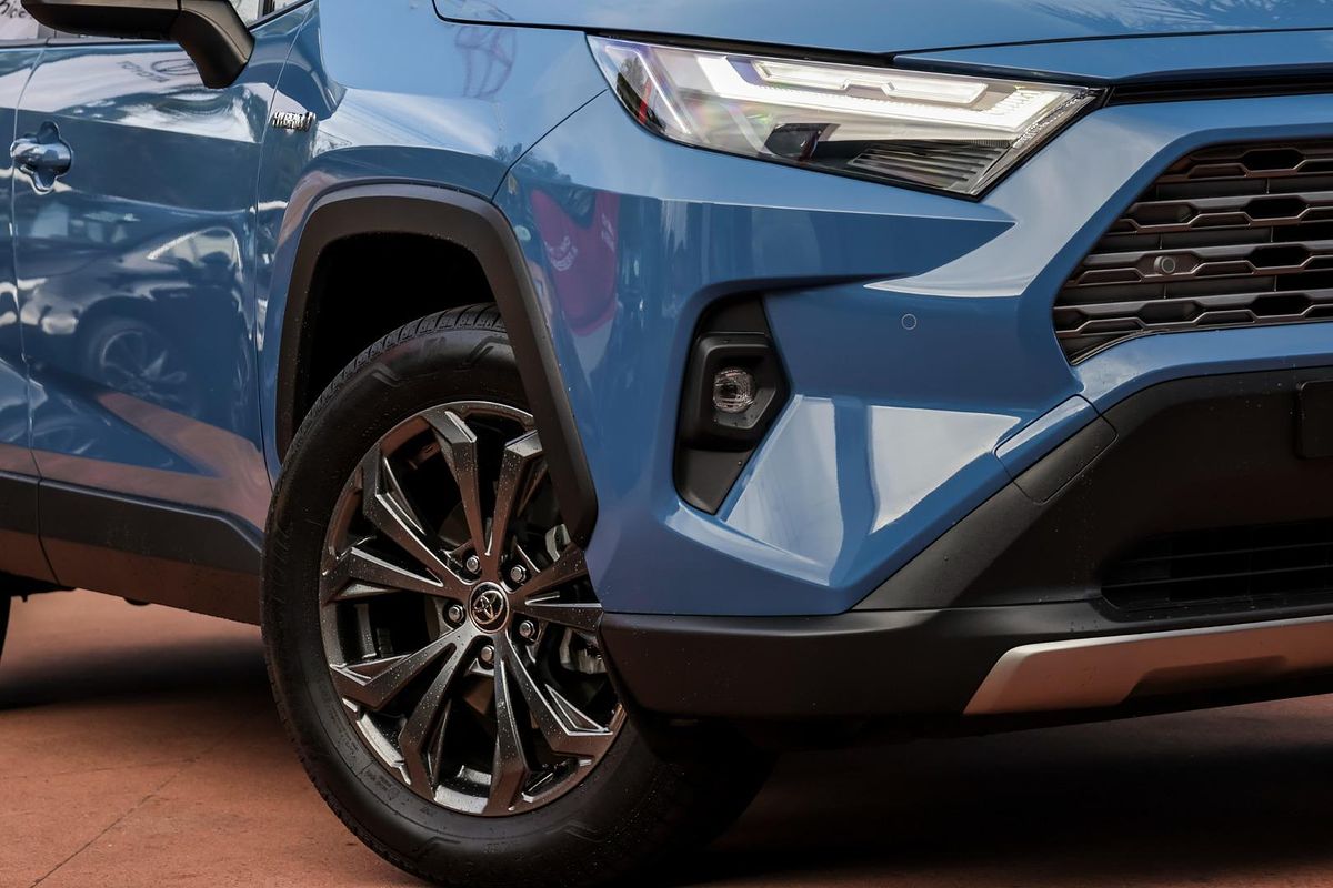 2024 Toyota RAV4 GXL AXAH52R