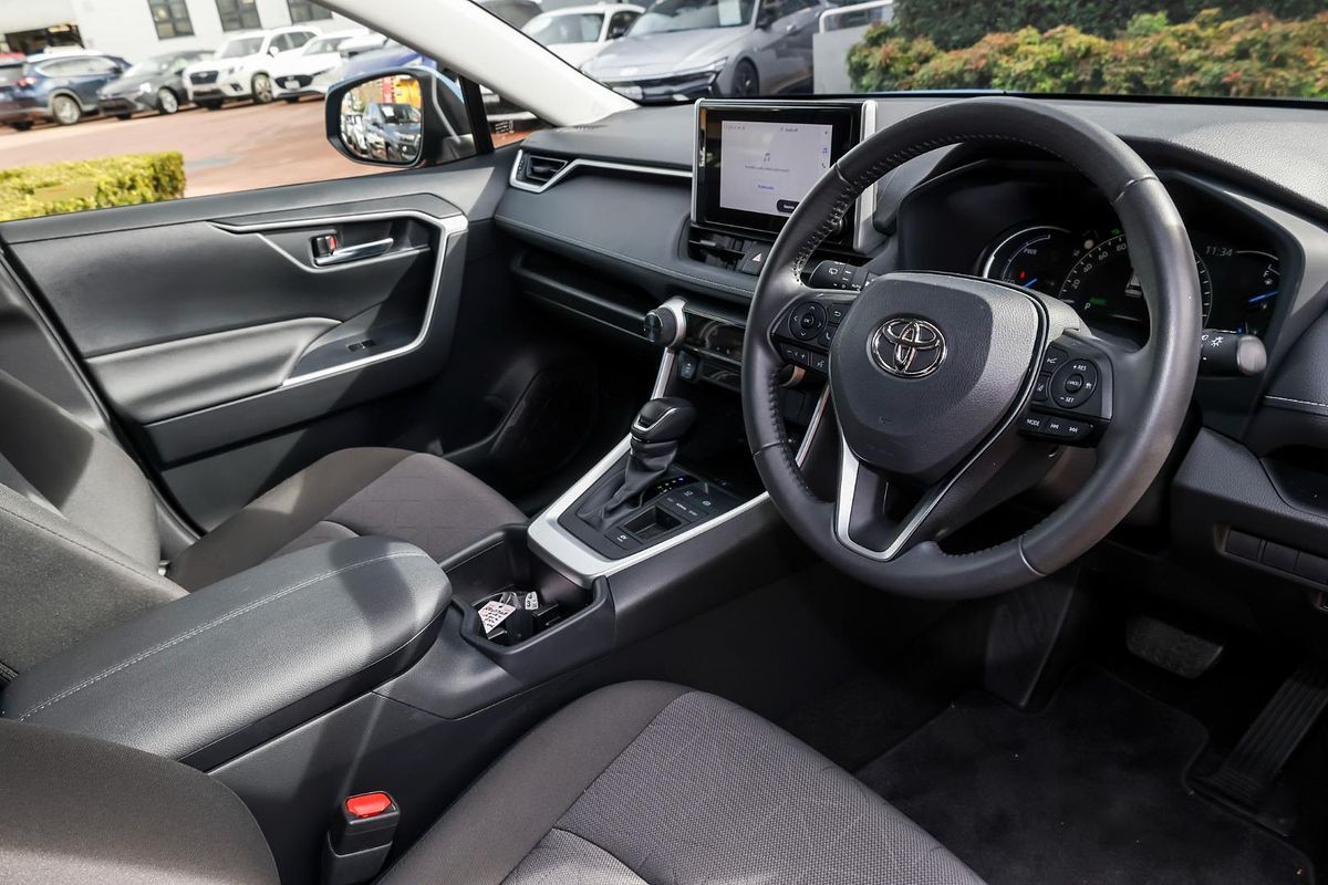 2024 Toyota RAV4 GXL AXAH52R
