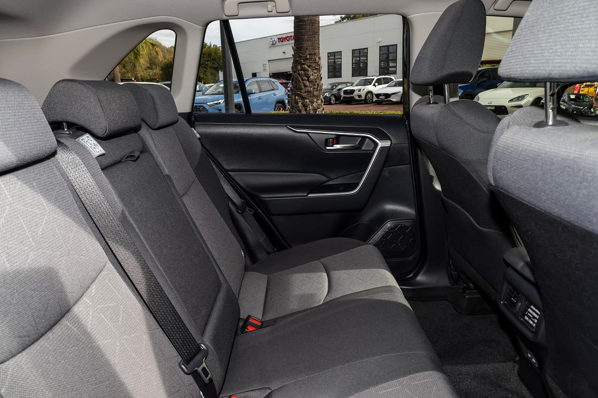 2024 Toyota RAV4 GXL AXAH52R