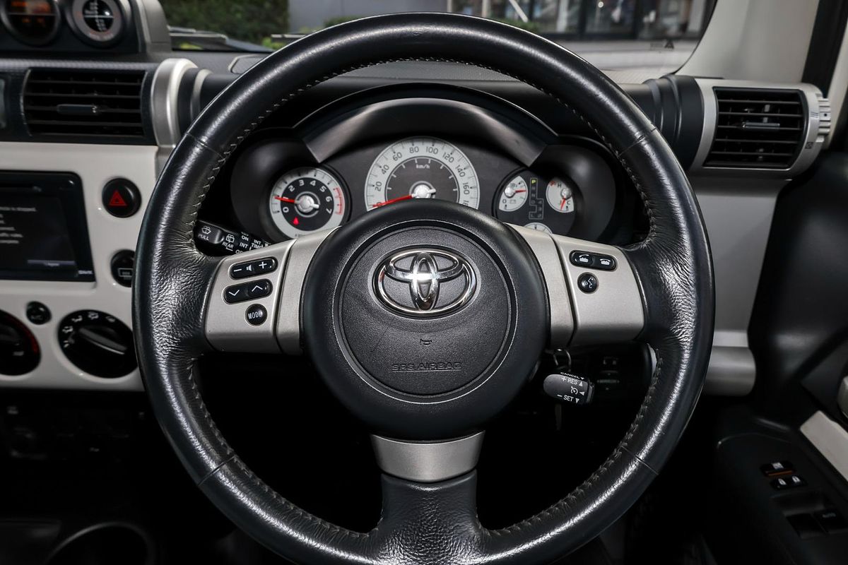 2013 Toyota FJ Cruiser GSJ15R