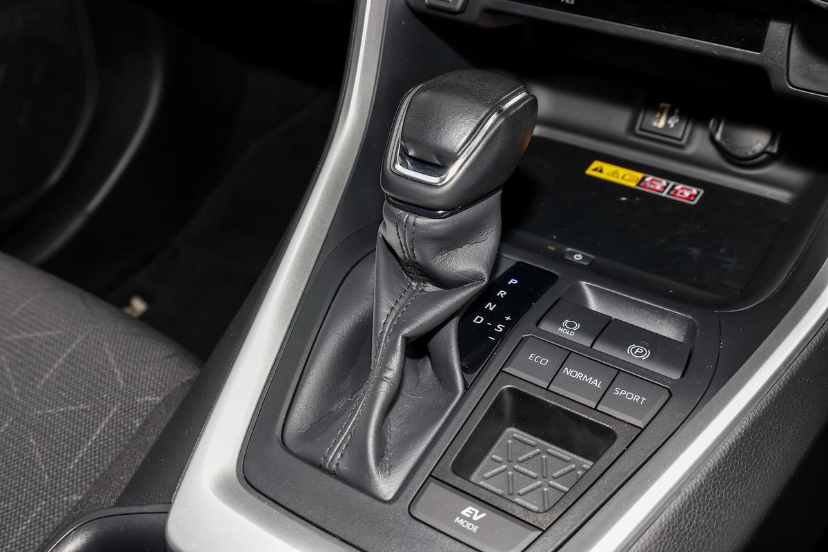 2024 Toyota RAV4 GXL AXAH52R