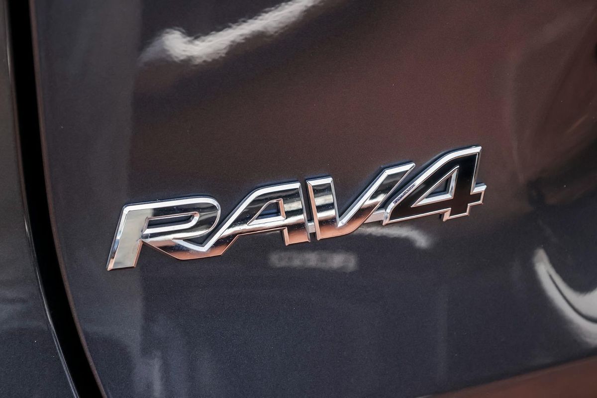 2024 Toyota RAV4 GXL AXAH52R