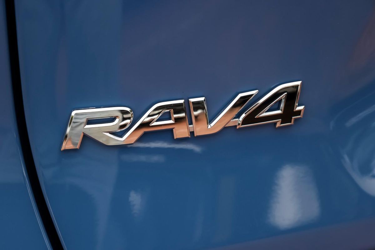 2024 Toyota RAV4 GXL AXAH52R