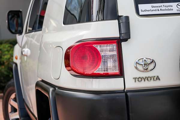 2013 Toyota FJ Cruiser GSJ15R