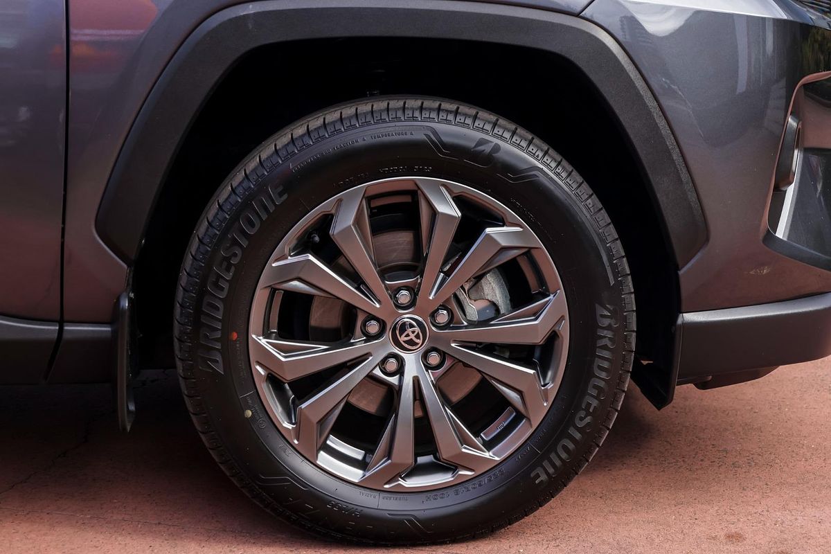 2024 Toyota RAV4 GXL AXAH52R