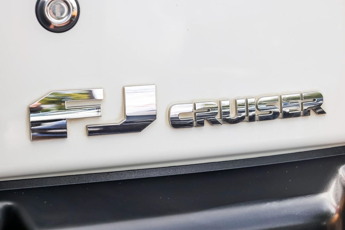 2013 Toyota FJ Cruiser GSJ15R