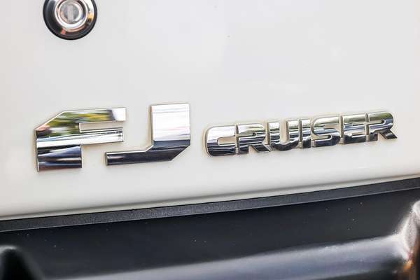 2013 Toyota FJ Cruiser GSJ15R